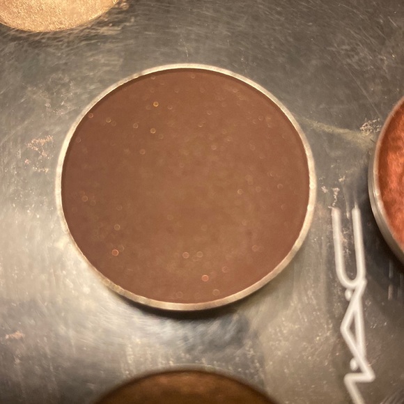 MAC Eyeshadow Bundle - Picture 6 of 11